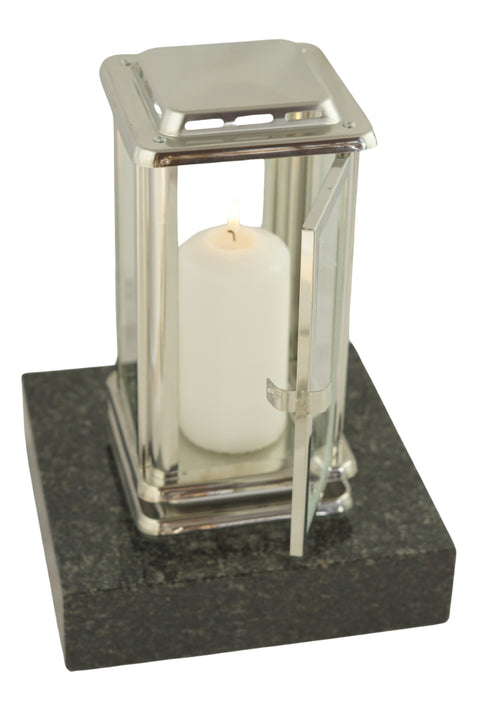 Grablampe Royal aus Edelstahl mit Sockel 20×20×5 cm aus Granit