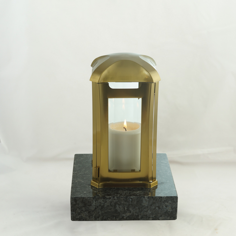 Grablampe "Venezia" aus Edelstahl-bronzefarben und Granitsockel