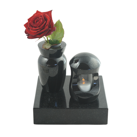 Set "petit" Granit Schwedisch Black mit Sockel und Messingrose