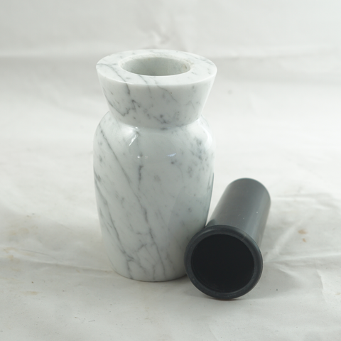Set "petit" Carrara Marmor mit Sockel