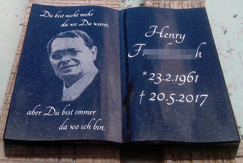 Liegestein "offenes Buch"