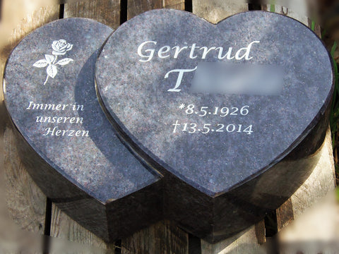 Doppeltes Herz aus Granit verschiedene Granitsorten