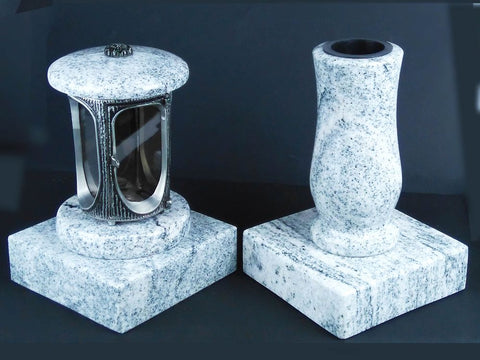 Runde Grablampe mit Rosette & Vase aus Granit im Set mit 2 Sockeln – handgefertigt, wetterfest & poliert