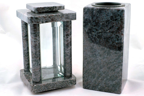 Set Grablampe Modern 25,5 cm & eckige Grabvase Cube-Medium 25 cm aus Granit