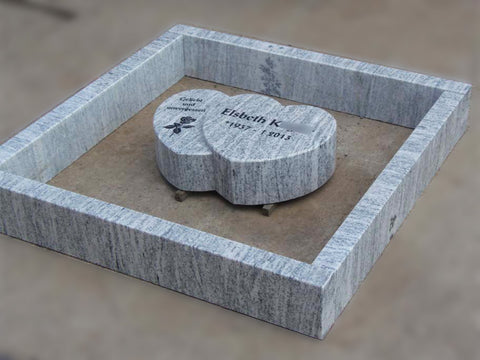Granit-Grabeinfassung Viscont White – hellgrau gemasert (flexible Längen)