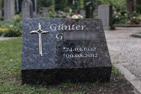 Grabplatten aus Granit für individuelle Grabgestaltung