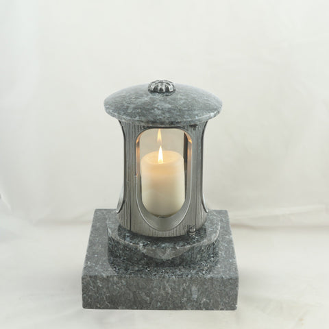 Grablampe Antik Aluminium mit Rosette & Echtgranit-Sockel – handgefertigt, wetterfest & poliert