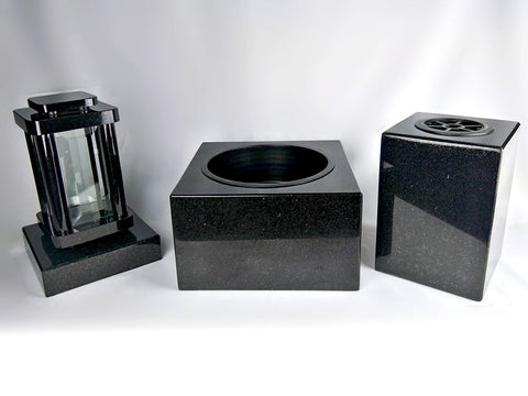 Set Schwedisch – schwarz Grablampe Modern 25,5 cm mit rechteckiger Grabvase Cube 30 cm und Grabschale aus Granit Schwedisch Schwarz