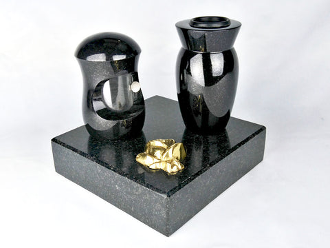 Ensemble "petit" Granit Noir Suédois avec socle et rosace en laiton