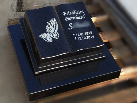 Liegestein "offenes Buch auf Grabplatte"