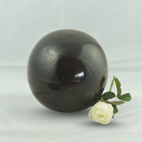 Tierurne Kugel aus Granit – Ø23×20 cm – 1,8 L Volumen